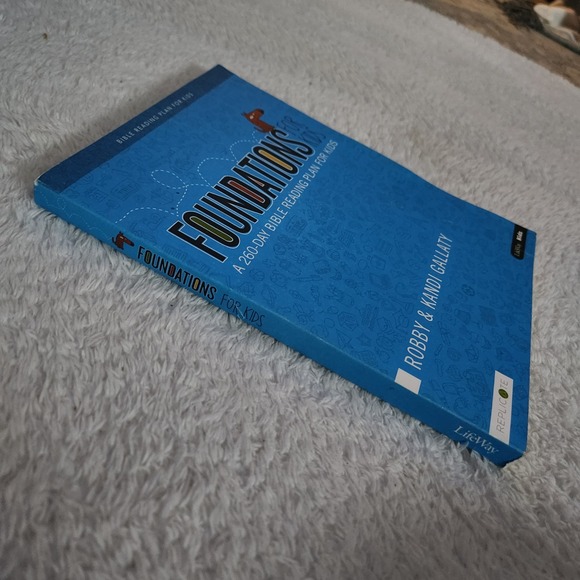 Foundations for Kids A 260 Day Bible Reading Plan LifeWay Kids - Picture 3 of 3